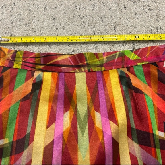 Escada size 36 (S) silk “Ode to LA” NWOT Pencil Skirt Elegant Tailored Design - Picture 12 of 15